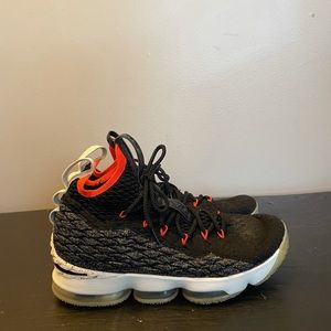 Lebron 15